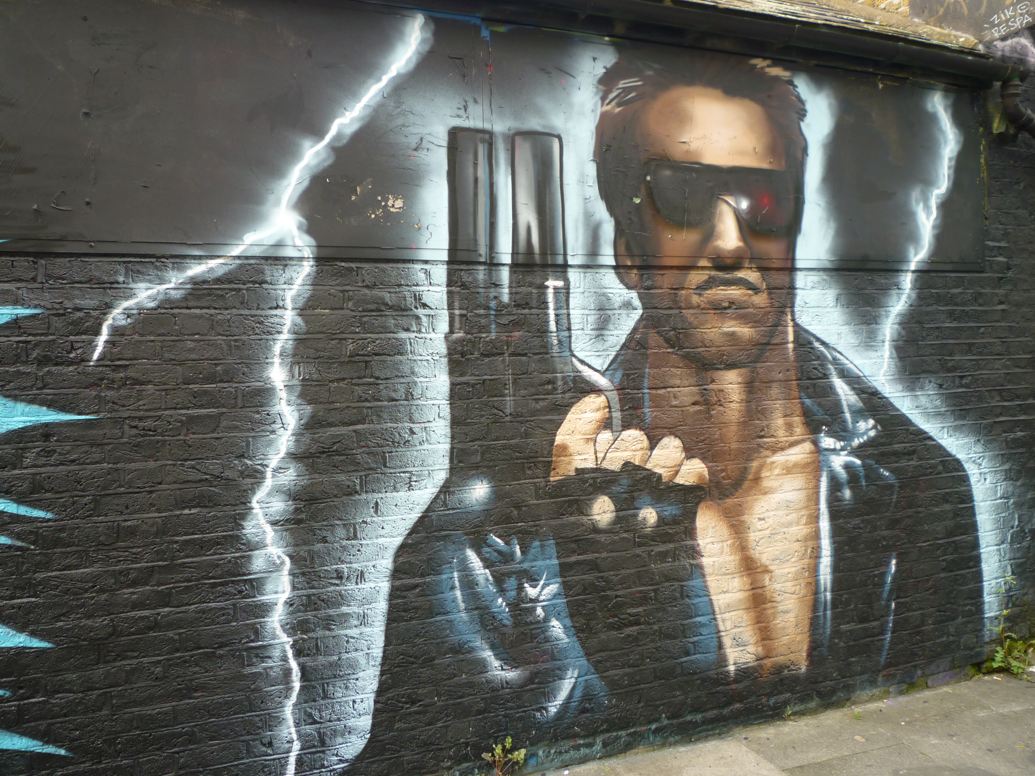 Street Art in London 2 - back to 80´s 2