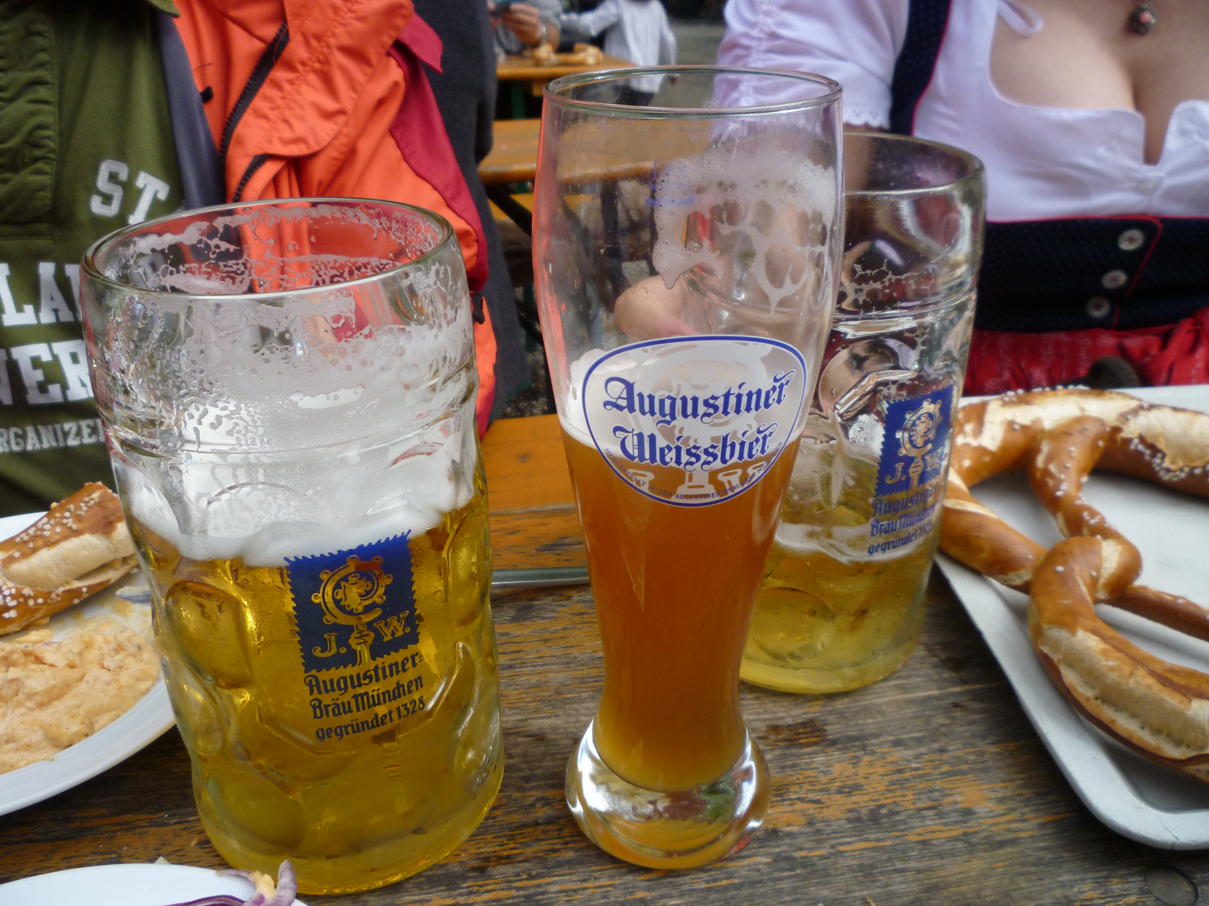 A Londoner from Afar Goes to Munich1 - Oktoberfest food