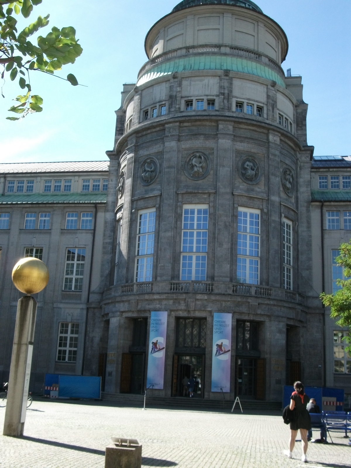 A Londoner from Afar Goes to Munich1 - Deutsches Museum  