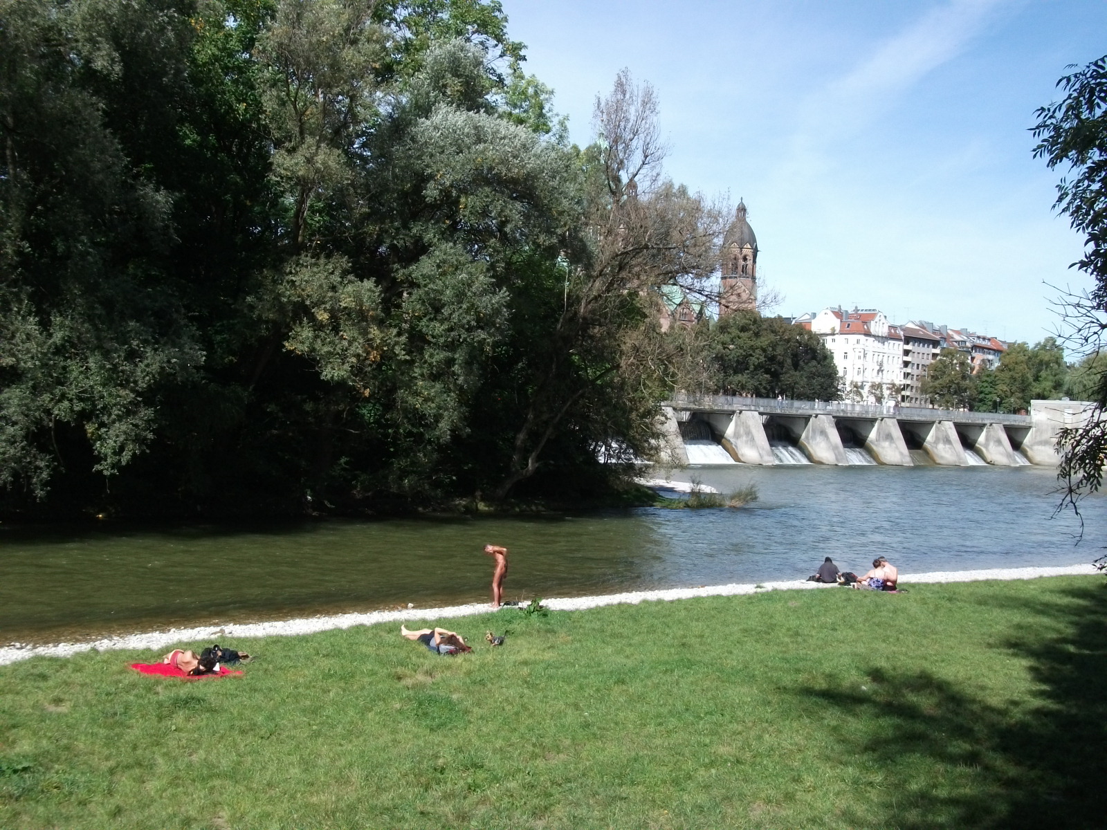 A Londoner from Afar Goes to Munich1 - Isar River 