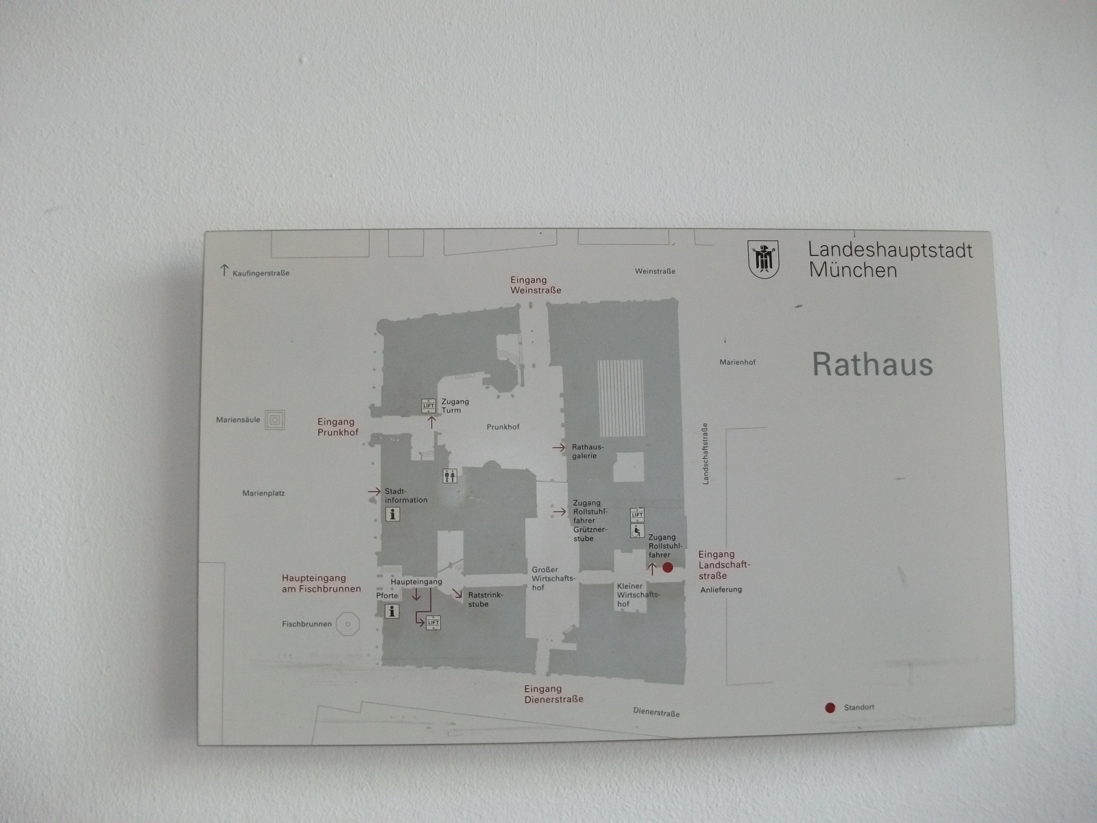 A Londoner from Afar Goes to Munich1 - Old Rathaus