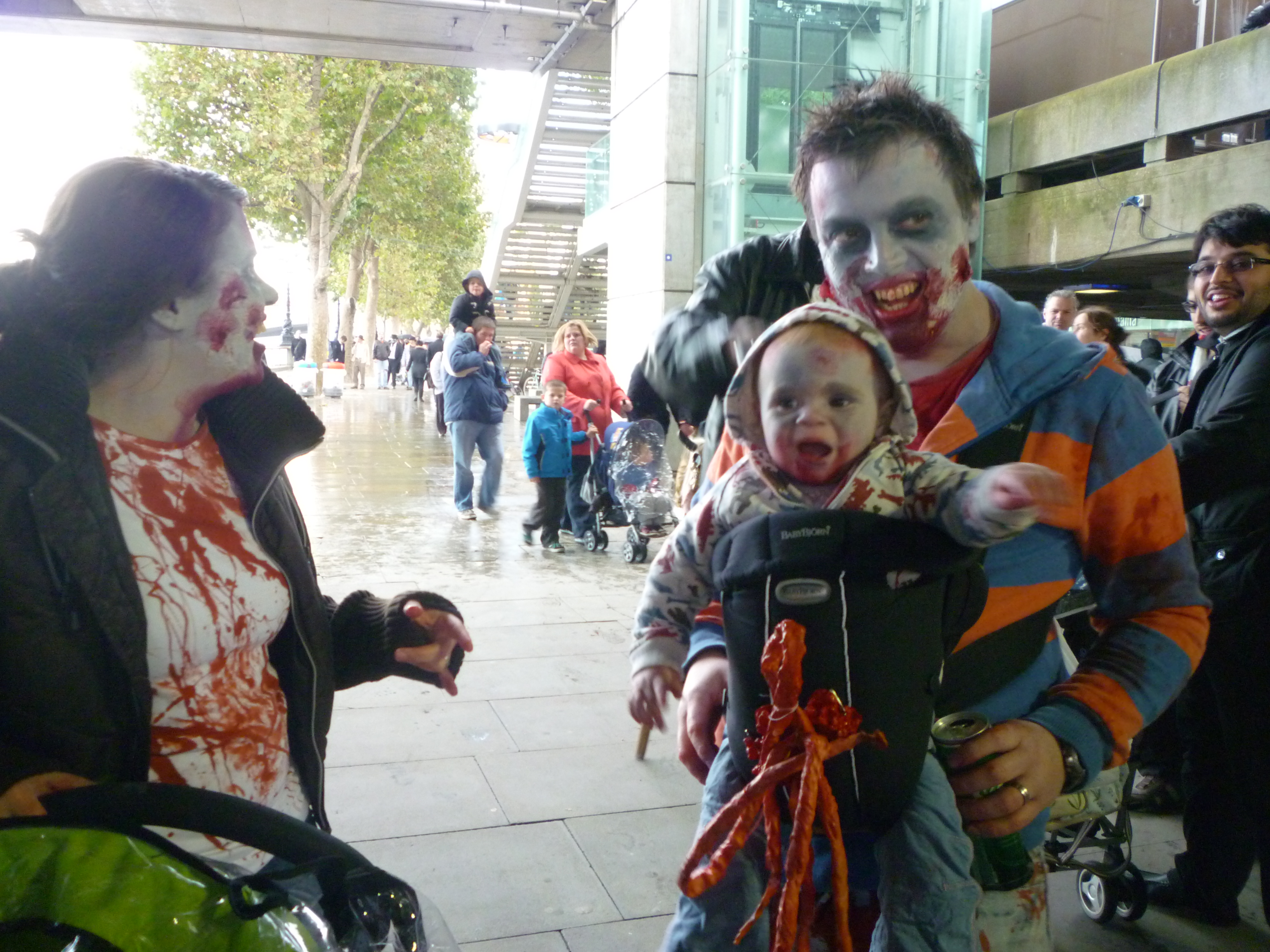 World Zombie Day in London - a happy family